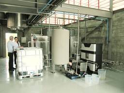 Echipamente pentru producerea biodieselului , 1 t/zi (automat), grăsime animală brută
