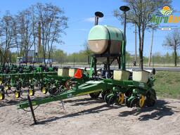 Semănătoare John Deere 7000 - 8 rânduri (424)